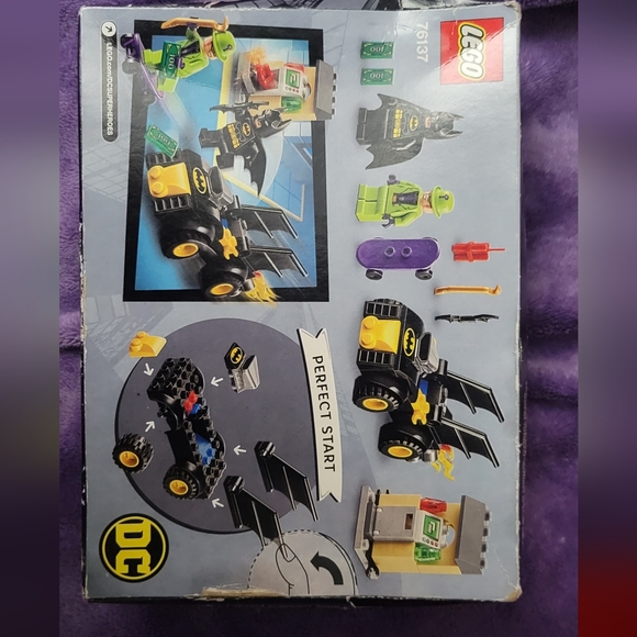 Batman vs The Riddler Robbery Lego Collectible - Picture 2 of 6